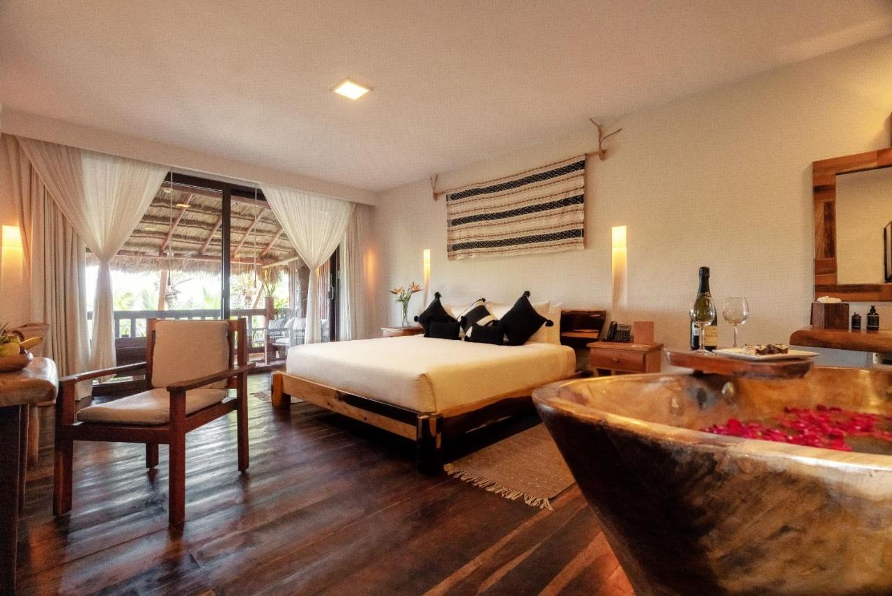 Kanan Tulum Treehouse, Rooftop, Beach Club & Spa - Adults Only Exterior photo