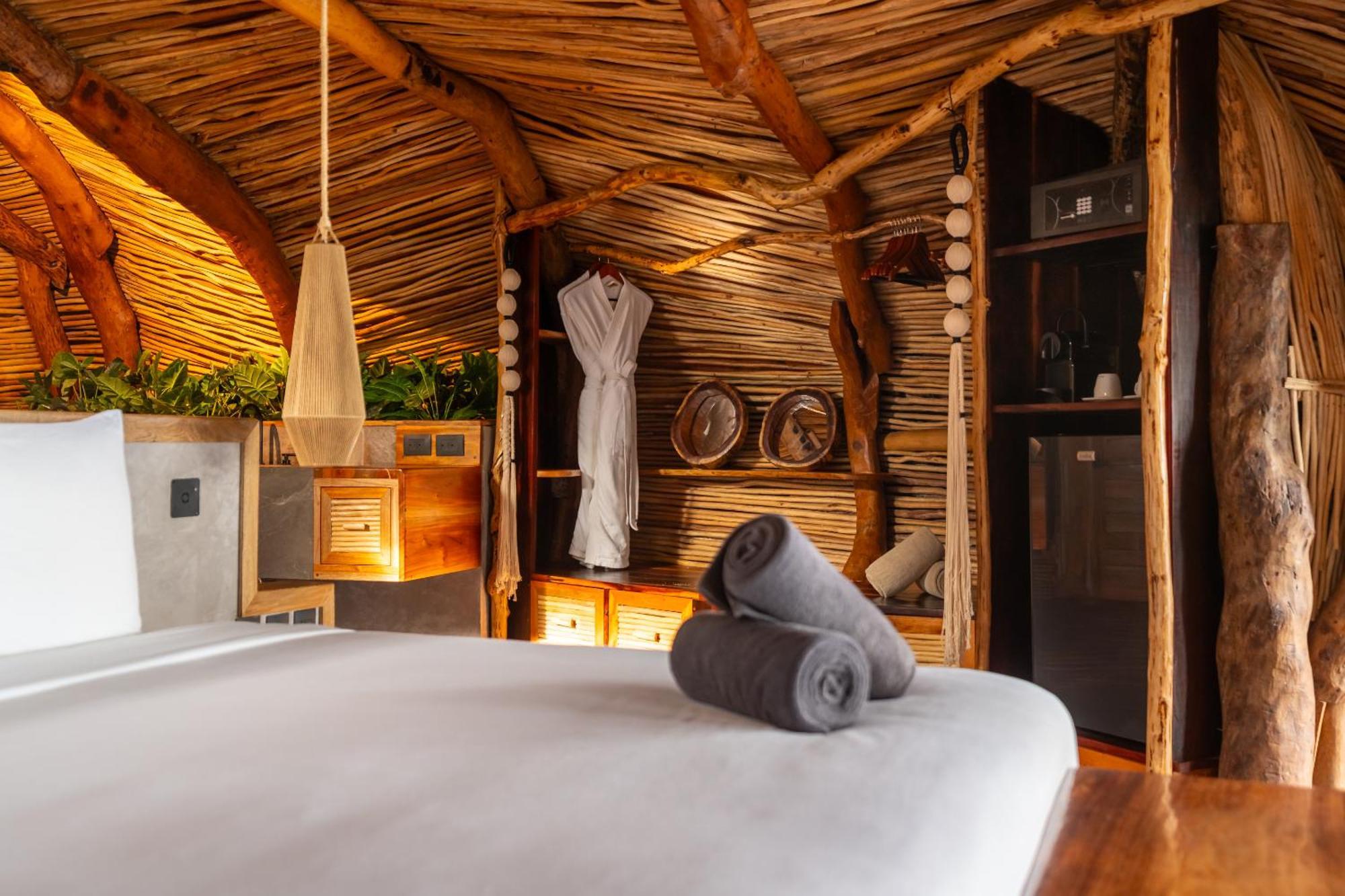 Kanan Tulum Treehouse, Rooftop, Beach Club & Spa - Adults Only Exterior photo